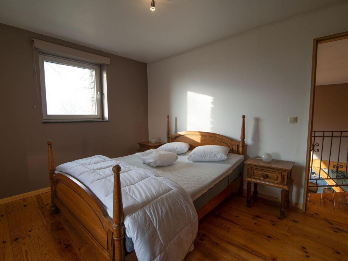Very Spacious House With Sauna Spa And Countryside Views Gouvy 外观 照片