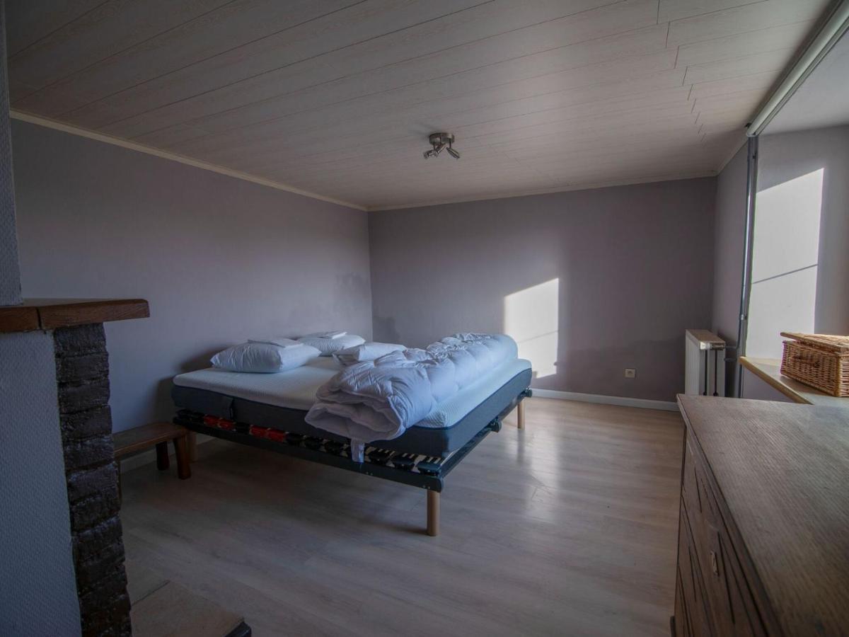 Very Spacious House With Sauna Spa And Countryside Views Gouvy 外观 照片