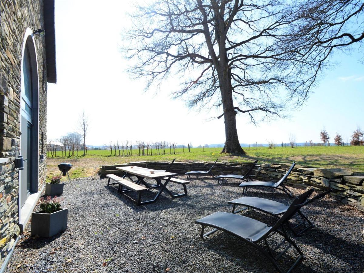 Very Spacious House With Sauna Spa And Countryside Views Gouvy 外观 照片