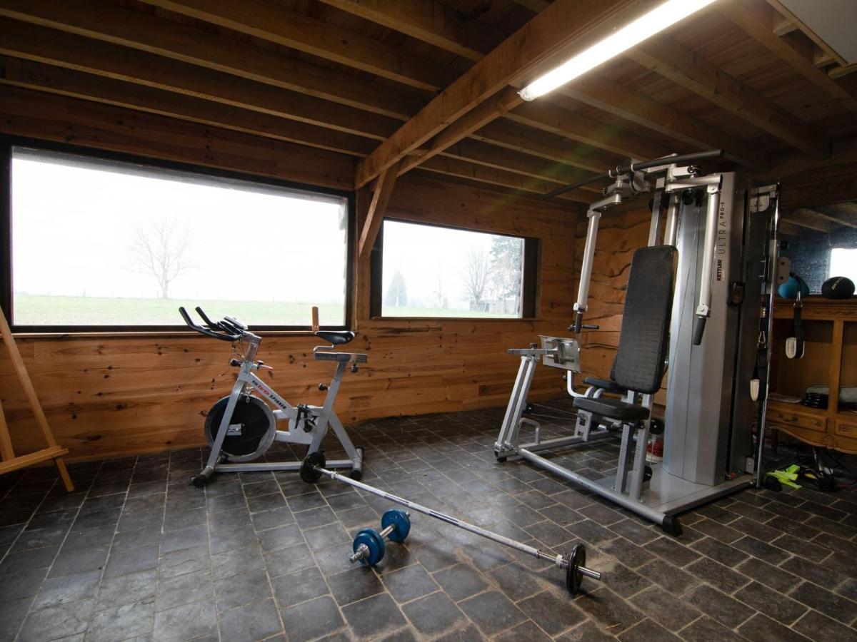 Very Spacious House With Sauna Spa And Countryside Views Gouvy 外观 照片